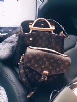 卡格工厂放货厂家奢侈品高档包包潮牌一件代发 卡格工厂放货厂家奢侈品高档包包潮牌一件代发