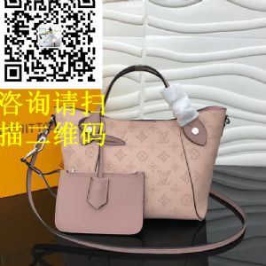 10年精著偧品包包厂家,拿货价全国*低,欢迎对比。诚招全国代 10年精著偧品包包厂家,拿货价全国*低,欢迎对比。诚招全国代