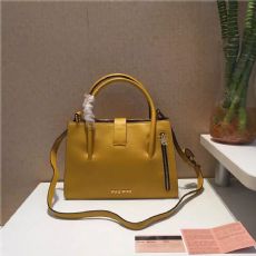 MiuMiu����Ů���ݳ�Ʒ���Ұ������һ�Դ