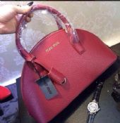 MiuMiu女包正品代工厂货渠道货,尾单货包包货源 MiuMiu女包正品代工厂货渠道货,尾单货包包货源