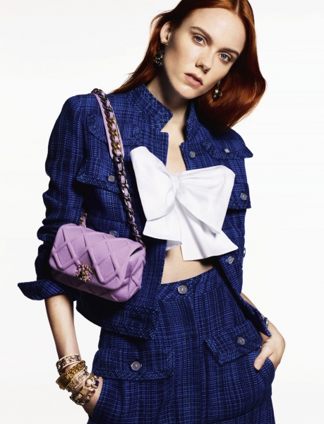 CHANEL/香奈儿女士帆布材质logo标识时尚手袋手提单肩 CHANEL/香奈儿女士帆布材质logo标识时尚手袋手提单肩