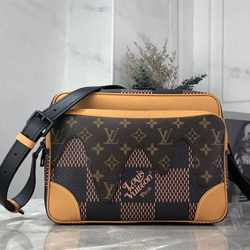 高档LV x Nigo联名系列包包,LV2手袋原单专柜品质 高档LV x Nigo联名系列包包,LV2手袋原单专柜品质