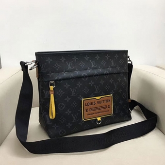 Lv Besace Zipp��e�ִ����ߵ�Lv��ʿ����ʱ����