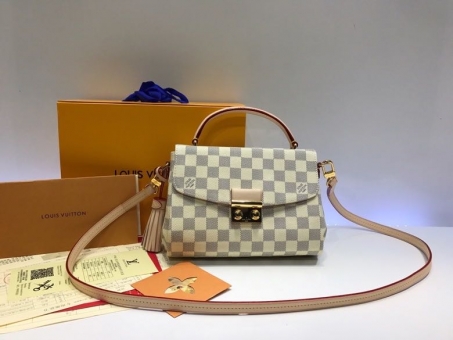 �˿����С�ɶ�ʱ�����е�Croisette�ִ�     ����