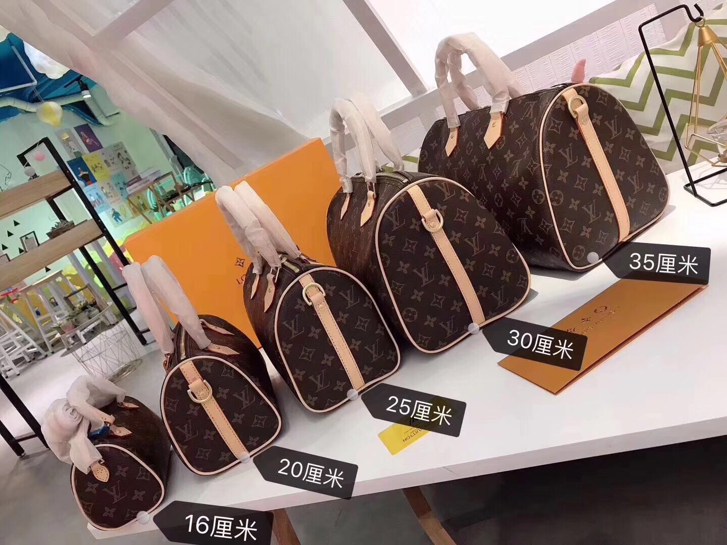 时尚复古最可爱的LV speedy nano包包,没有之 时尚复古最可爱的LV speedy nano包包,没有之