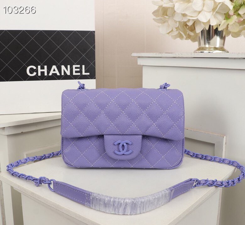 Chanel 2020春夏全新薰衣紫口盖包 方胖子{ Chanel 2020春夏全新薰衣紫口盖包 方胖子{
