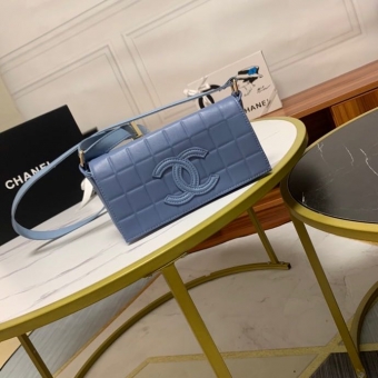 Chanel�Ƴ��˱������һ���ֲ� ��Ů�ı���ߴ�25
