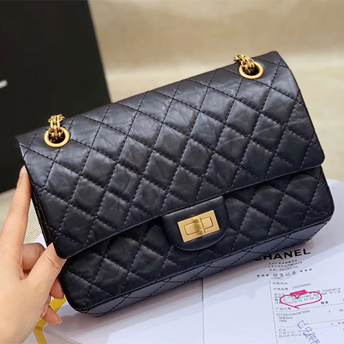 Chanel 2.55和CF买哪一个,高档香奈儿包包专柜级别 Chanel 2.55和CF买哪一个,高档香奈儿包包专柜级别