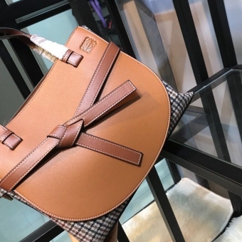 Loewe ������ Gate handle bag ǧ�����