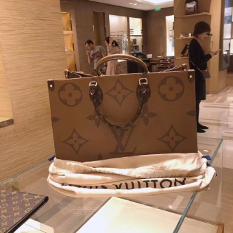 简约又时髦的设计,何其美又何其不美LV ONTHEGO 简约又时髦的设计,何其美又何其不美LV ONTHEGO