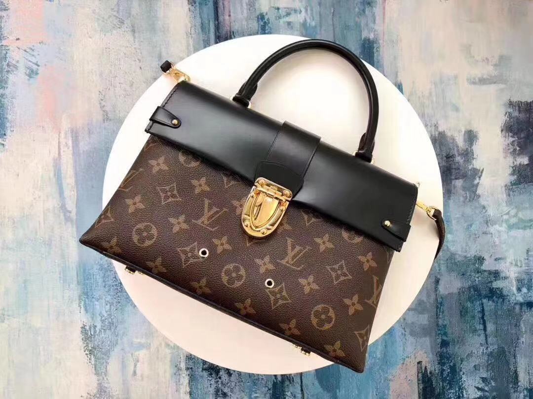 LV M43713链条包SAINT PLACIDE 手袋实拍 LV M43713链条包SAINT PLACIDE 手袋实拍
