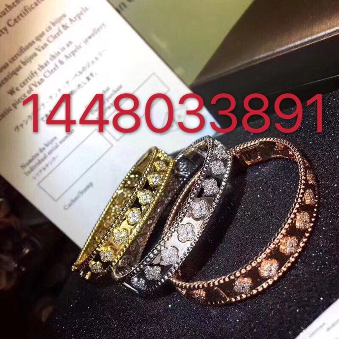 揭秘一下卡地亚戒指情侣款的在那里有?纯银材质的多少钱? 揭秘一下卡地亚戒指情侣款的在那里有?纯银材质的多少钱?