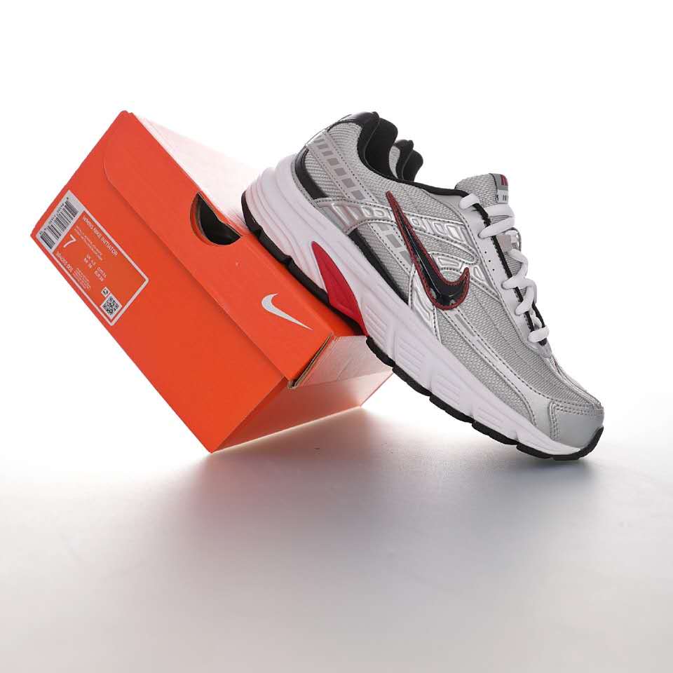 NIke initiator跑步鞋 NIke initiator跑步鞋