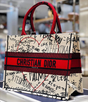 Dioramour Book Tote手袋购物包,七夕款代购 Dioramour Book Tote手袋购物包,七夕款代购