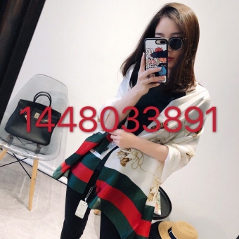 普及一下围巾品牌的在那里有?价格合适在那里有? 普及一下围巾品牌的在那里有?价格合适在那里有?