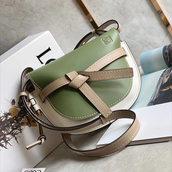 Loewe Gate手袋原厂品质,小号柔软牛皮女包 Loewe Gate手袋原厂品质,小号柔软牛皮女包