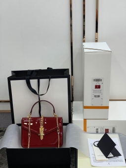 全网同步专柜,奢侈品原单包,Gucci Sylvie 196 全网同步专柜,奢侈品原单包,Gucci Sylvie 196