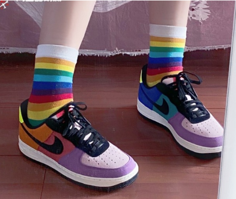 空军一号买莆田好还是买正品好,彩色联名款NikeAirFor 空军一号买莆田好还是买正品好,彩色联名款NikeAirFor