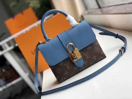 小巧而有型的Locky BB手袋,简直深入民心啊 小巧而有型的Locky BB手袋,简直深入民心啊