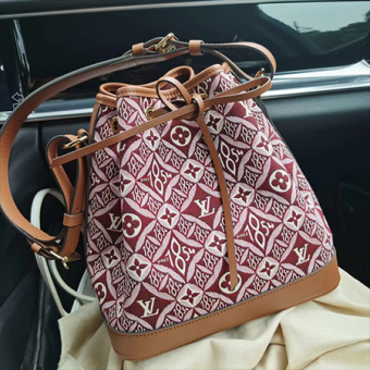 LV����ȫ��Since 1854�Ứͼ���ִ���ר�񼶱�