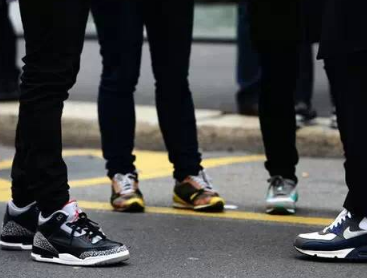 哪里可以买到又好又可靠的莆田鞋,这四款鞋流行了起来,不仅好看 哪里可以买到又好又可靠的莆田鞋,这四款鞋流行了起来,不仅好看