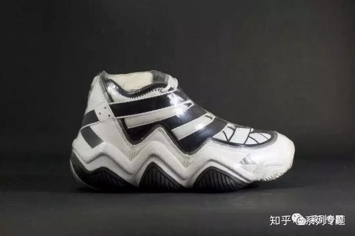 淘宝有什么莆田阿迪耐克,陪着科比征战NBA赛场的科比历代战靴 淘宝有什么莆田阿迪耐克,陪着科比征战NBA赛场的科比历代战靴
