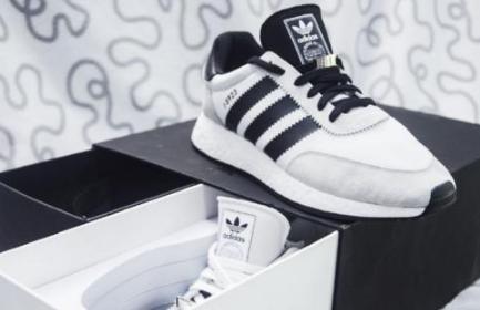 莆田的阿迪鞋是正品,adidas便趁热打铁,一口气发布了众多 莆田的阿迪鞋是正品,adidas便趁热打铁,一口气发布了众多