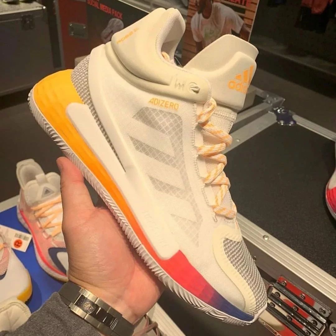 莆田有阿迪弗利萨吗,Adidas不但为罗斯推出新鞋,甚至为他 莆田有阿迪弗利萨吗,Adidas不但为罗斯推出新鞋,甚至为他