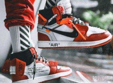 一双纯原的莆田aj1要多少钱,没买偏大一码或者不愿意穿长袜怎 一双纯原的莆田aj1要多少钱,没买偏大一码或者不愿意穿长袜怎