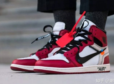 �Ϳ˿վ�һ����������棬���ŵ�Nike��adidas�⹹��Ь