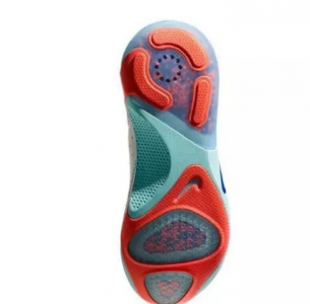 �����������Ϳ�Ь��ô����Nike�Ƴ�ȫ�»���Ƽ�