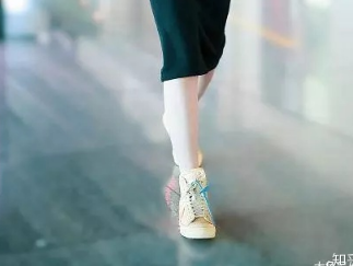 莆田微商货源耐克鞋耐穿吗,耐克全球数字产品主管迈克尔马丁(M 莆田微商货源耐克鞋耐穿吗,耐克全球数字产品主管迈克尔马丁(M