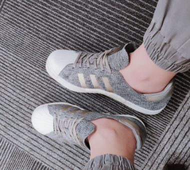 �������վ�һ�����ﻹ�Ƕ�ݸ��AdidasOriginalsS