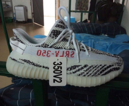 莆田鞋公司级和纯原级区别,椰子yeezy350的火爆程度不言 莆田鞋公司级和纯原级区别,椰子yeezy350的火爆程度不言