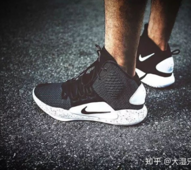 莆田一双耐克鞋130元是什么品质,NikeKyrie4欧文4 莆田一双耐克鞋130元是什么品质,NikeKyrie4欧文4