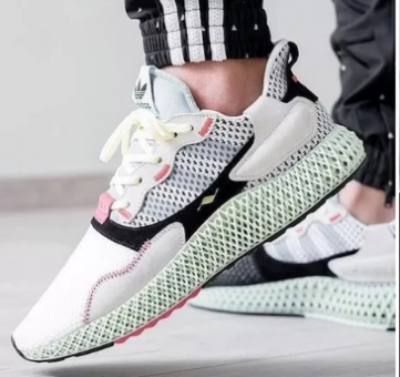����Ь�û��۶��٣�������˫YEEZY500���Ρ����ڷ�����!
