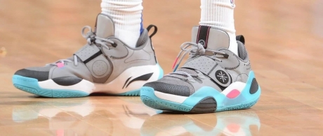 �����˶�Ь����ȫ��Rookie:ȫ��8V2����������Ь�滹��