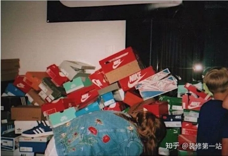 莆田真标耐克鞋,看了这些明星买的鞋子,只能感慨,有钱真好 莆田真标耐克鞋,看了这些明星买的鞋子,只能感慨,有钱真好