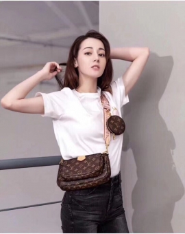 LV三件套 粉色肩带微商货源包, LV MULTI POCH LV三件套 粉色肩带微商货源包, LV MULTI POCH