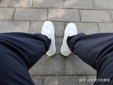 外贸原单运动鞋一手货源,哪双鞋是你的挚爱,你和它又有着怎样的 外贸原单运动鞋一手货源,哪双鞋是你的挚爱,你和它又有着怎样的