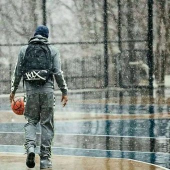 ����Ʒ���˶�Ь��Դ��NBAЬ���ֵԶ����Ь���ĸ�