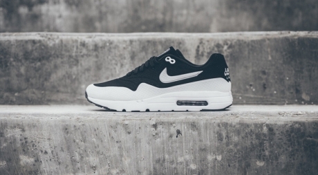 莆田耐克阿迪鞋子,AirMax标志性开窗可视气垫 莆田耐克阿迪鞋子,AirMax标志性开窗可视气垫