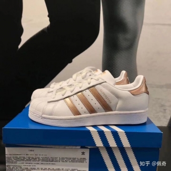 �����Ϳ�����������ϴ�˹����ͷ�󼯺�,һ��40��