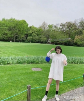 莆田发货的阿迪,椰子鞋需要看款式和颜色的 莆田发货的阿迪,椰子鞋需要看款式和颜色的