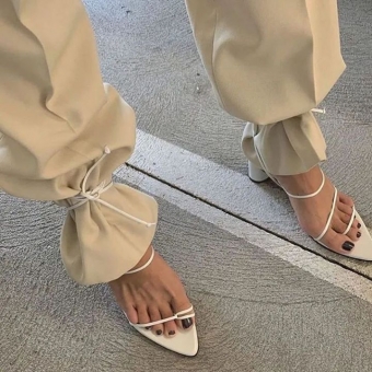 耐克和阿迪的莆田鞋,再热一点,有些人就觉得单鞋穿不住了 耐克和阿迪的莆田鞋,再热一点,有些人就觉得单鞋穿不住了