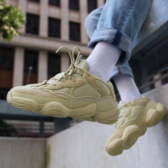现在莆田椰子有多真,Adidas Yeezy 椰子500 月 现在莆田椰子有多真,Adidas Yeezy 椰子500 月