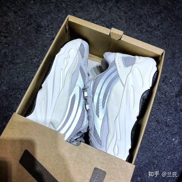 yeezy鞋莆田厂家,YEEZY 700 BOOST V2 yeezy鞋莆田厂家,YEEZY 700 BOOST V2
