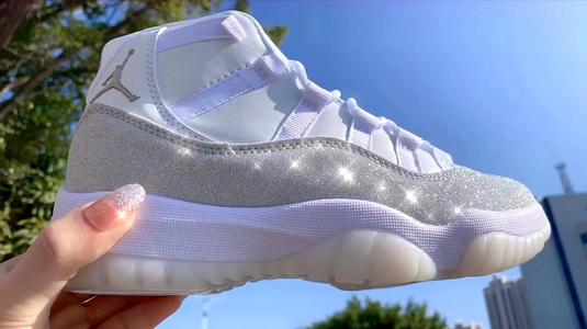 aj11满天星莆田鞋,AJ11满天星WMNS来了 aj11满天星莆田鞋,AJ11满天星WMNS来了