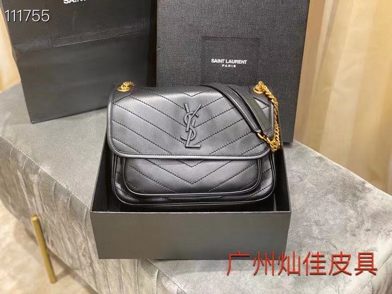 圣罗兰YSL NIKI2020春夏小羊皮厚重金属感风琴包 圣罗兰YSL NIKI2020春夏小羊皮厚重金属感风琴包
