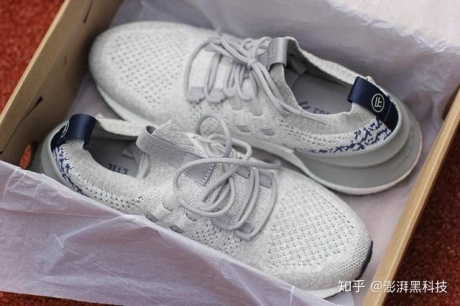 ������������Ҭ�ӣ�FREETIE�Ƶ������˶�Ь2